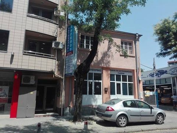 Пловдивската полиция обезоръжи психично болен с мачете с помощта на психолог