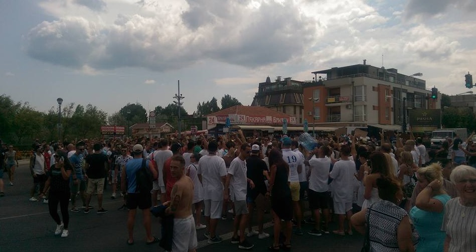 Служители в Слънчев бряг протестират след проверките на Валери Симеонов