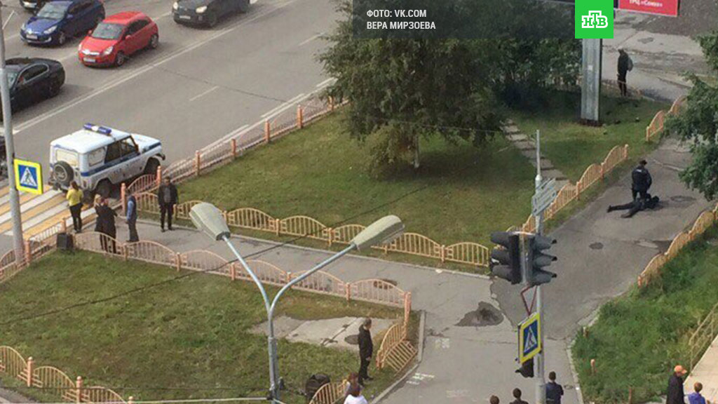 Нападение с нож и в Русия: Много ранени в Сургут, един нападател е убит