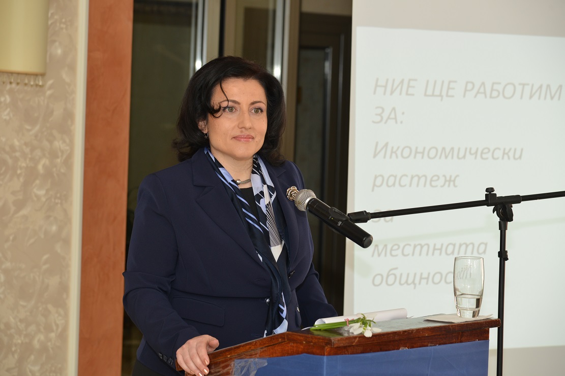 Десислава Танева стана майка на близначки