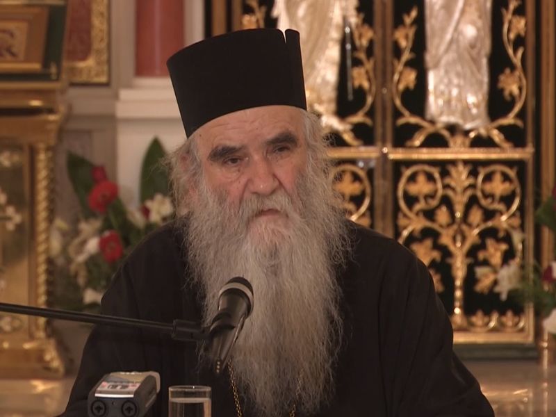 Черногорският митрополит анатемоса правителството в Подгорица заради НАТО