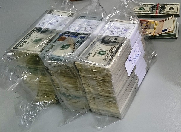 Баща използва малолетния си син в опит за пренасяне на контрабандна валута на "Капитан Андреево"