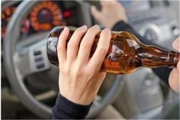 Задържаха девойка, спипана да шофира с 2,1 промила алкохол