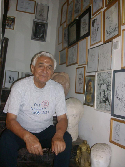 Защо всички обичат Иван Деев