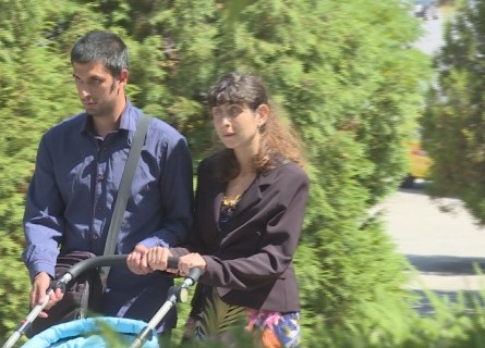 Семейство незрящи станаха родители на здраво момченце