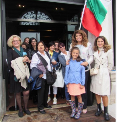 Илияна Йотова: България не бива да води дефанзивна политика към гражданите си в чужбина, а да бъде с активна роля