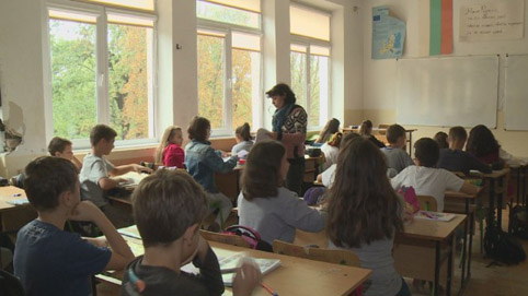 Учителите на протест срещу задължителни психотестове