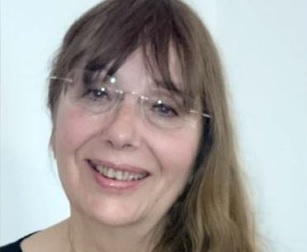 Уволняват директора на Фонда за лечение на деца