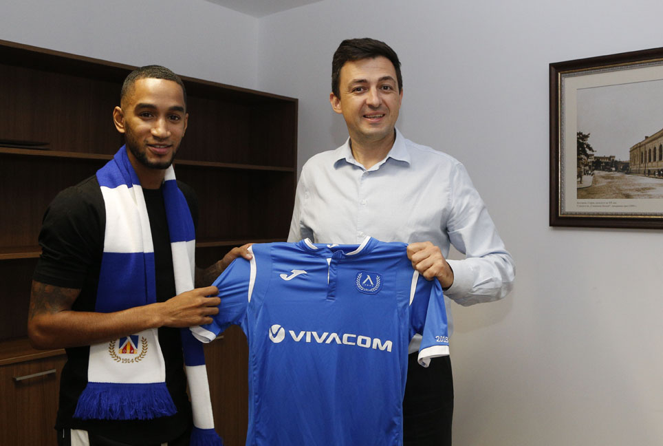 Новият в "Левски": Братовчед съм на Гари Родригес