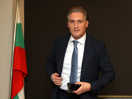 Кирил Домусчиев, председател на Надзорния съвет на  „Параходство Български Морски Флот“ АД, пред „Труд“: Важно е българските моряци да работят на нови, съвременни кораби