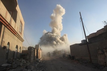 Двоен атентат в Ирак уби най-малко 50 души