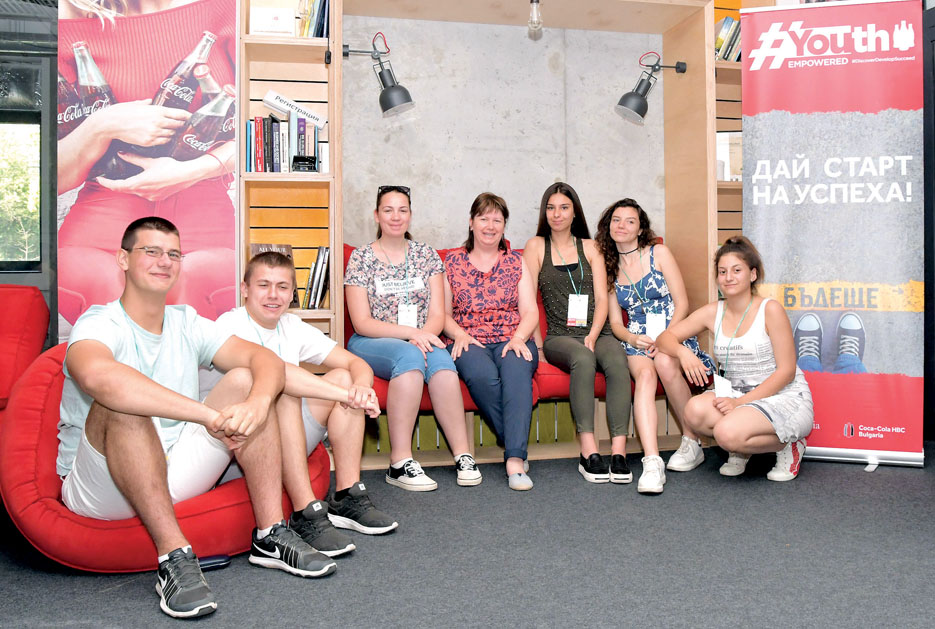 Ученици от Лом - най-добри в програмата “Дай старт на успеха“