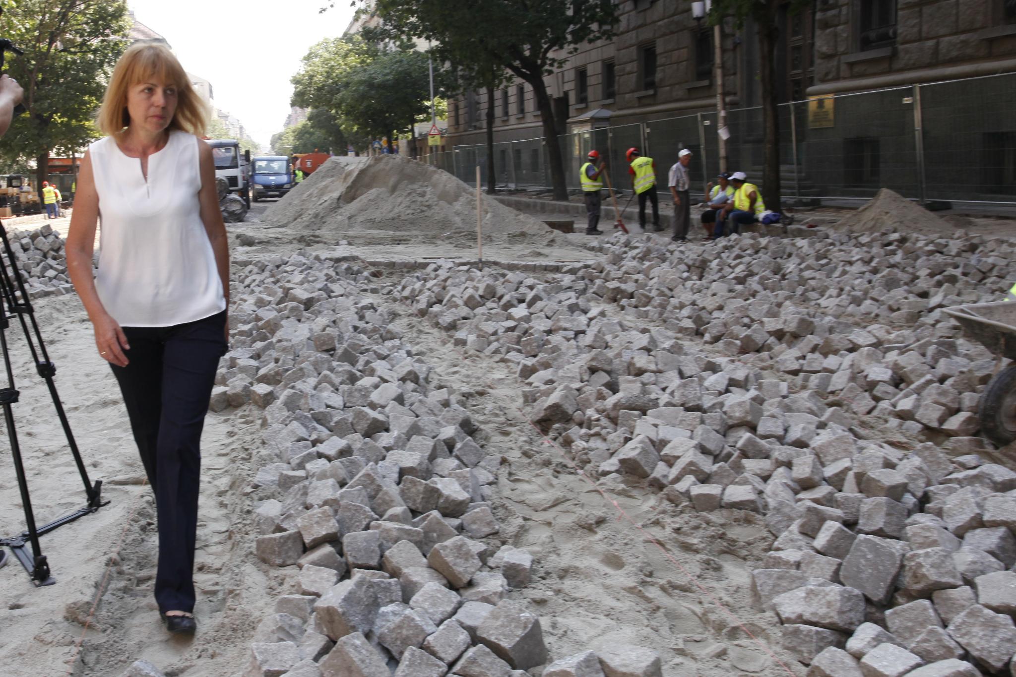 Два участъка от "Дондуков" ще бъдат пуснати за движение днес