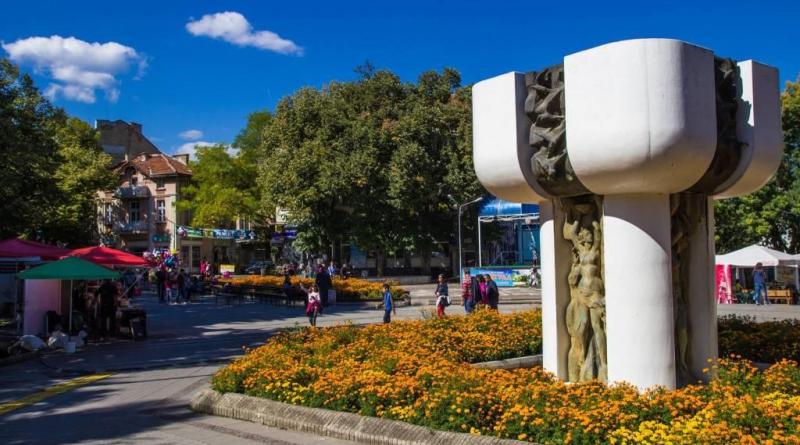 Ремонтите в центъра на Велинград трябва да приключат до 29 март 2019 г.