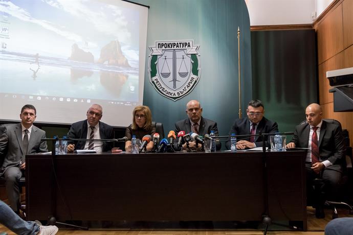 Повдигнати са обвинения на двама за убийството на таксиметровия шофьор в „Надежда“