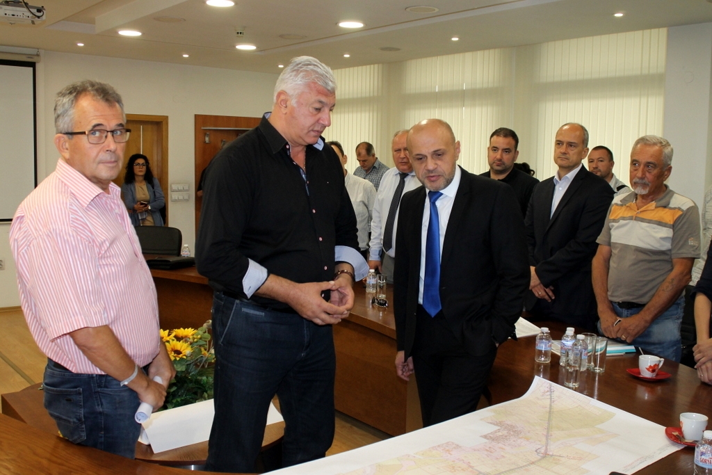 Решават по спешност проблемите около реконструкцията на  пътя Пловдив – Асеновград