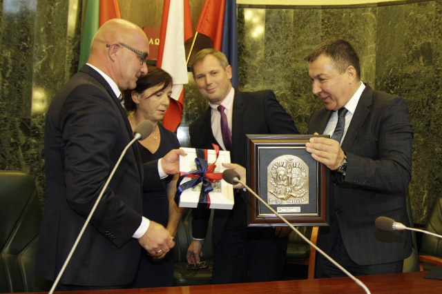 Несебър и полския град Хожув преподписаха споразумението за сътрудничество