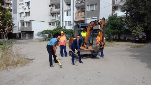 Изграждането на голям общински паркинг започна в район „Северен” в Пловдив