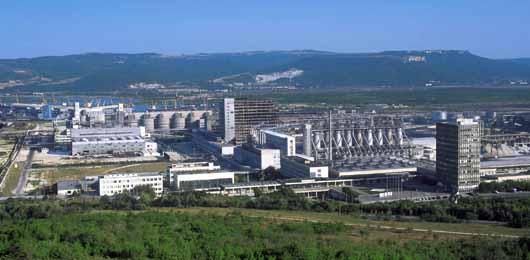 Прокуратурата разследва смъртта на работник в химическия завод в Девня