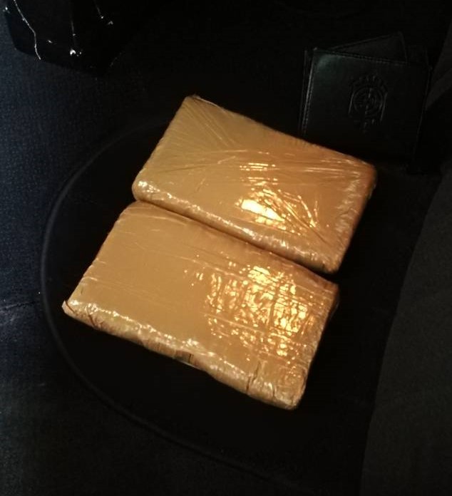 Задържаха двама наркодилъри по време на опит за сделка в столицата