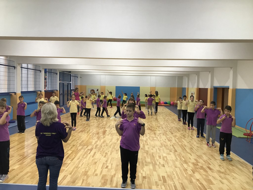 Над 400 ученици тренираха с кмета на пловдивския район „Тракия”