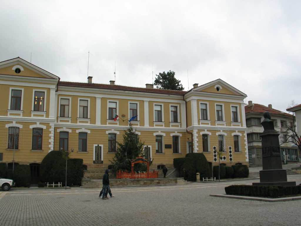 Котел ще трябва да тегли заем заради отпадъците