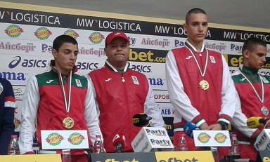 Боксът гони три квоти за младежката олимпиада