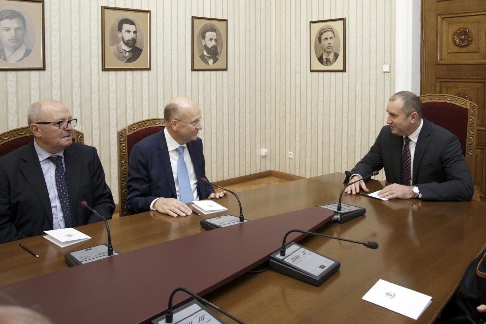 Президентът Радев проведе среща с председателя на Съда на ЕС Коен Ленартс