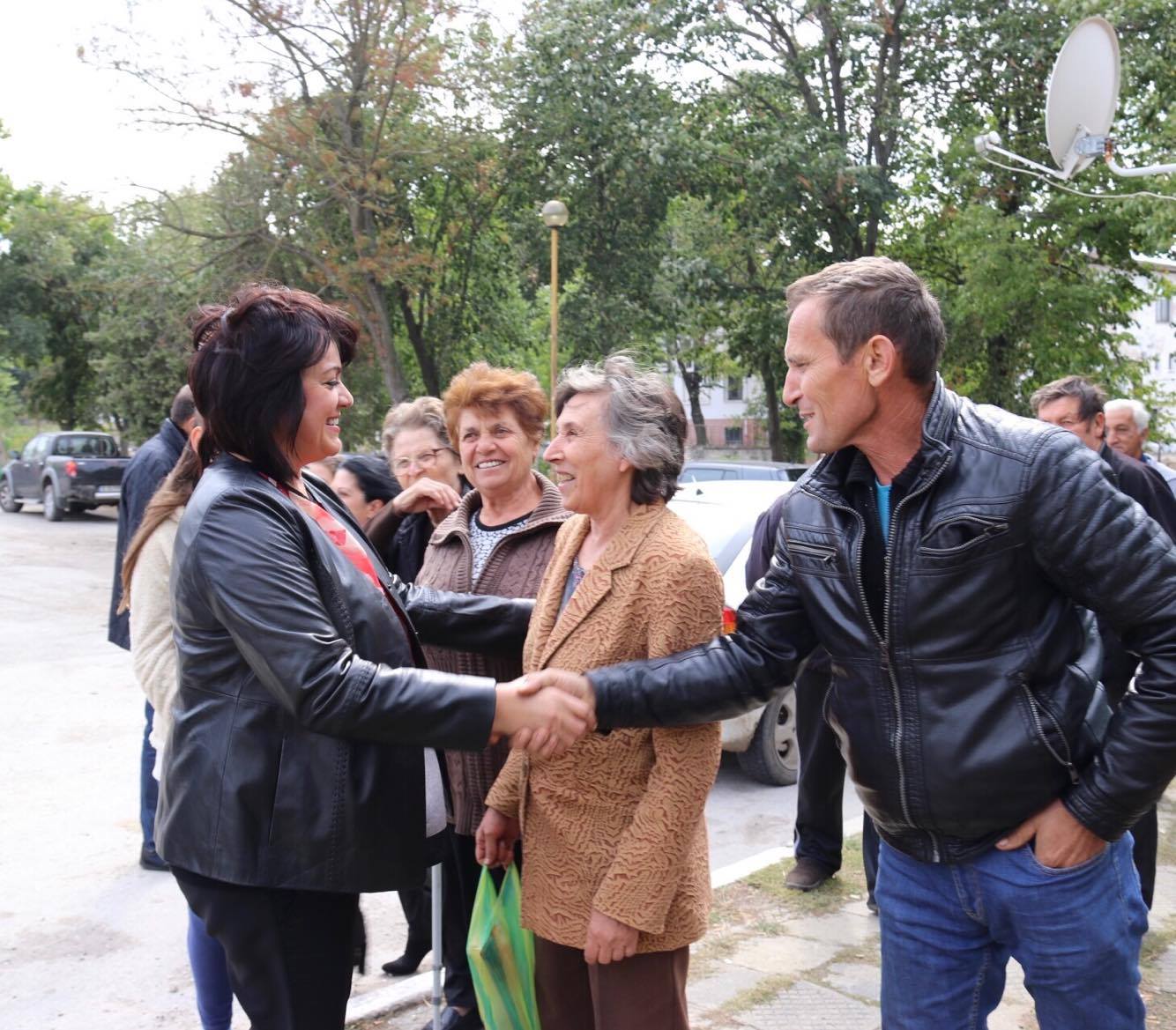 Корнелия Нинова: Кметовете на БСП работят за жителите, а тези на ГЕРБ - за роднините и фирмите си