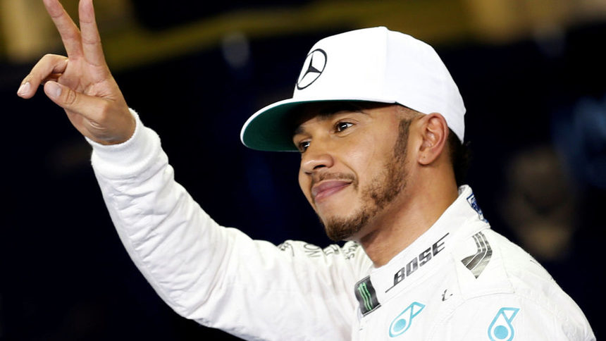 Кошмар за Фетел, Хамилтън тръгва първи