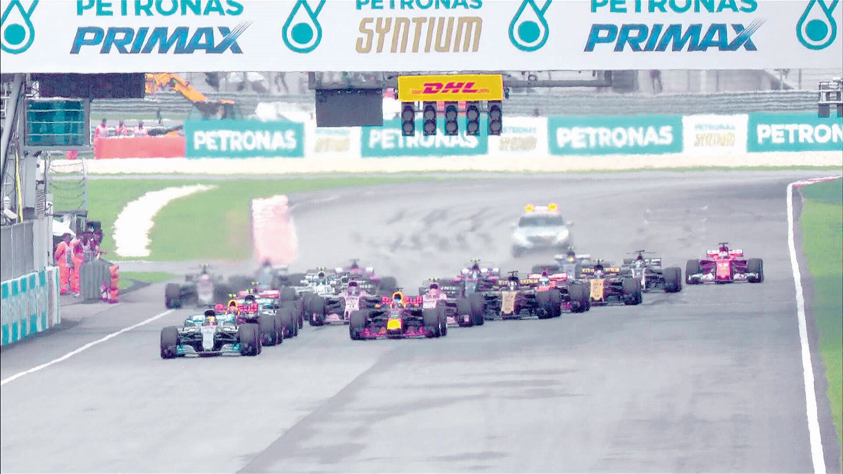 Лудия Макс се отпуши на 20 години и 1 ден