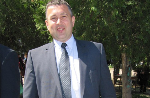 Кметът на Община Златарица пак ще яхва снегорина