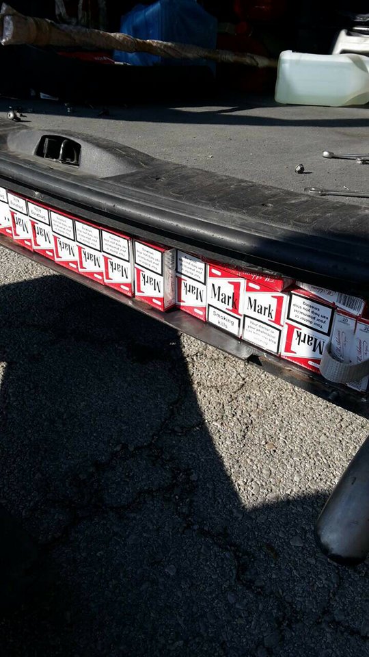 Откриха 55 000 къса контрабандни цигари в тайник на автомобил