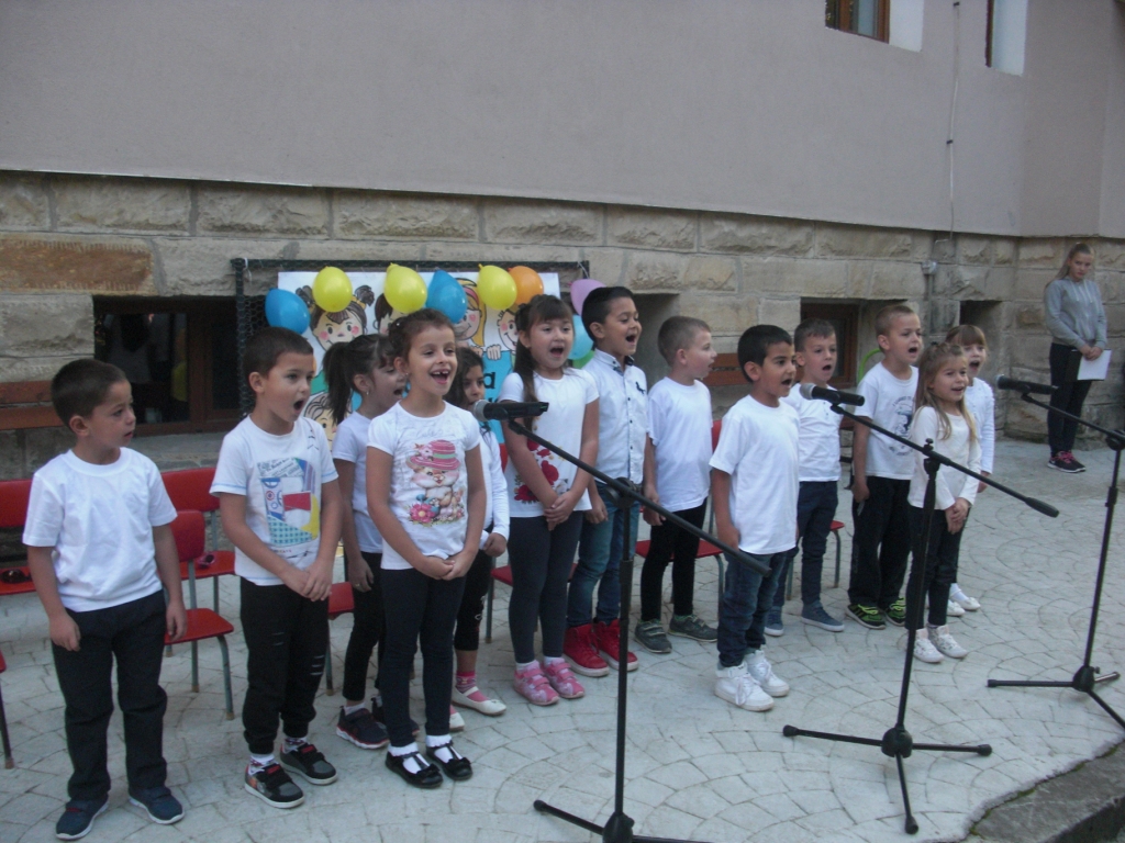 Откриха учебната година в Центъра за подкрепа за личностно развитие в Елена