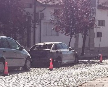 Подпалиха колата на журналистка от Карлово