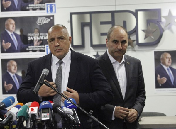 Цветанов видя сценарий на БСП за всяване на разкол между него и Борисов