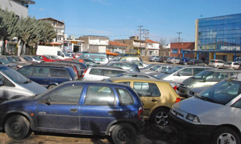 Спряха 860 000  автомобила без „Гражданска”