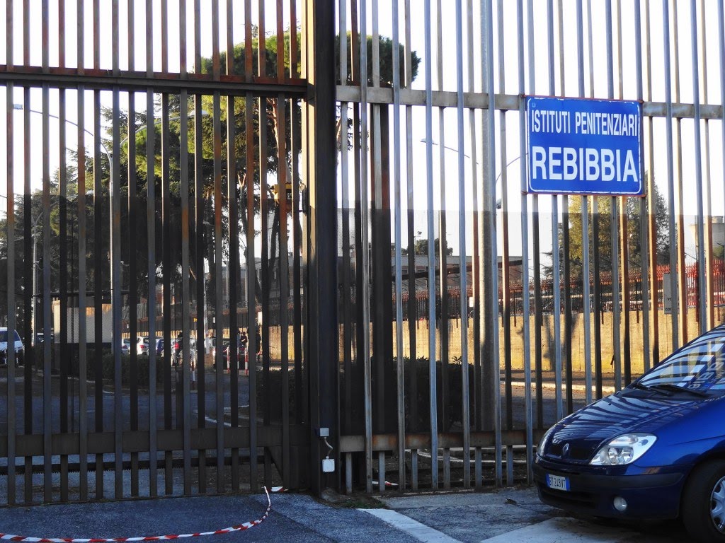 Българка избяга от строго охраняван затвор в Италия