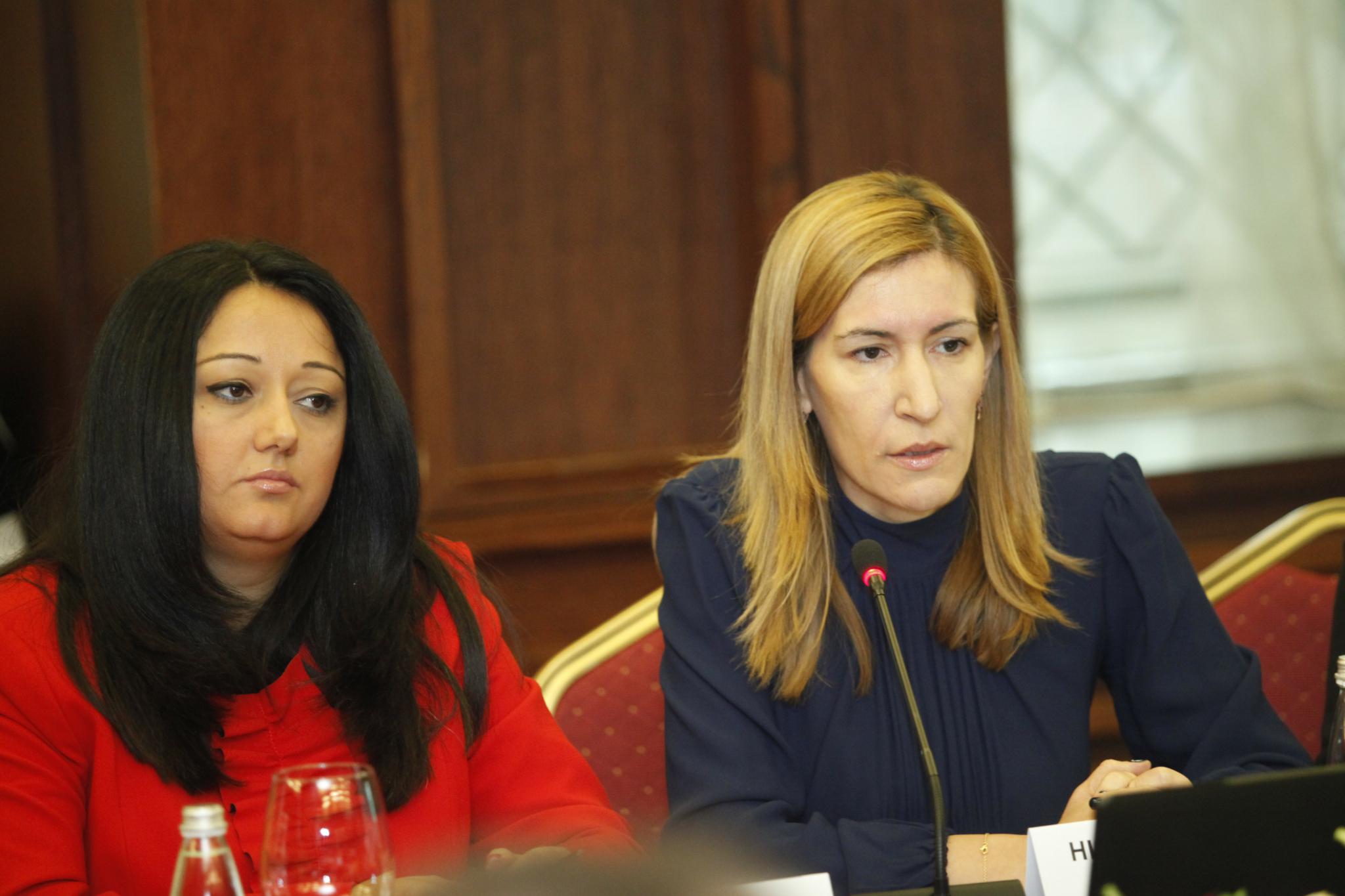 Николина Ангелкова: Не виждам причина да подавам оставка заради АБТТА