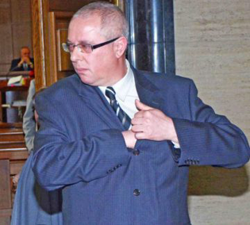 Съдът издирва касиерa беглец Петко Митевски, задигнал 21 млн. лв. от „Алфабанк“