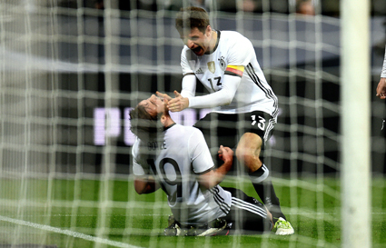 В битка за богинята Нике