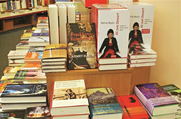 Турските власти иззеха 140 хил. книги от училища и библиотеки заради „гюленистка пропаганда“