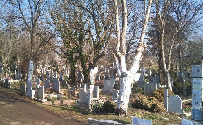 Свършват местата на гробищата в Сливен, въвеждат нови такси