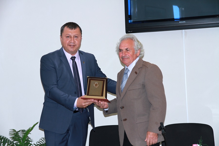 Поетът Кънчо Великов чества своя 75-ти юбилей в Павликени