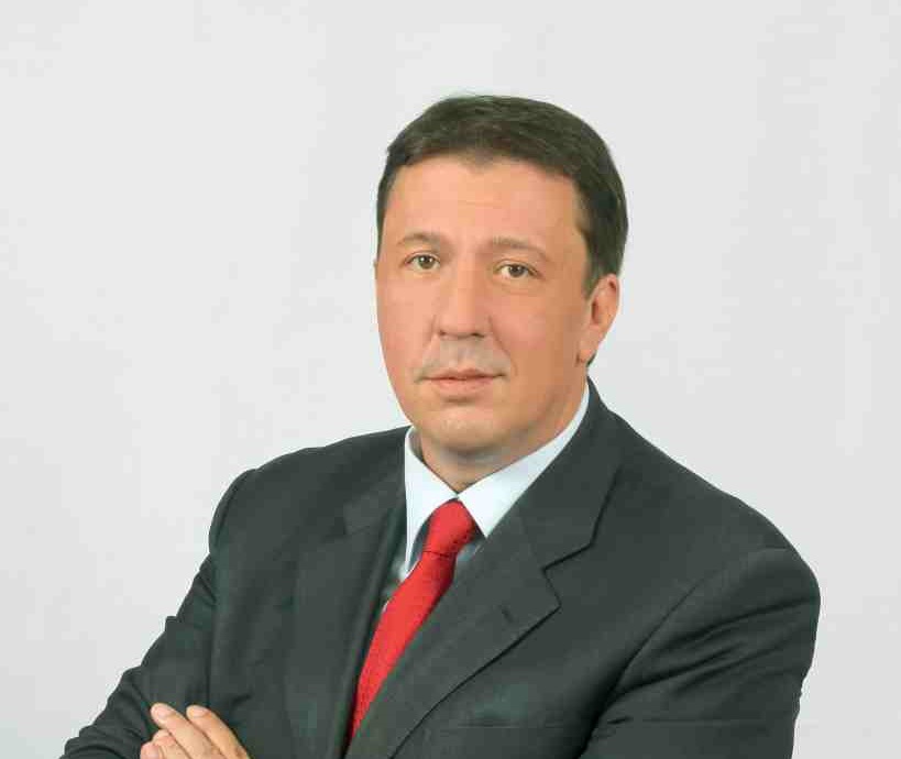 Явор Куюмджиев за ставащото в БСП: Отстрелването на хора с опит прилича на разцеплението в СДС