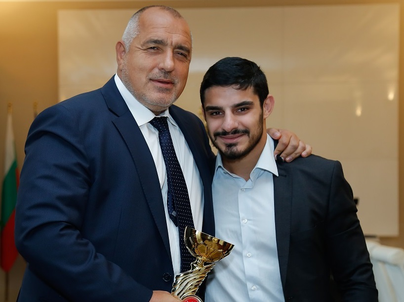 Борисов се срещна с каратиста Тодор Събев