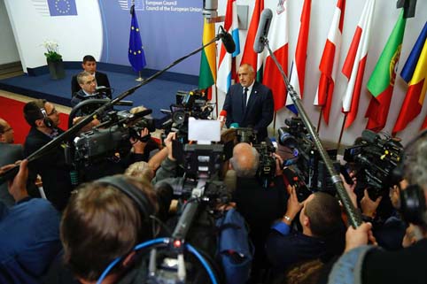 Борисов дава €500 000 за Африка срещу миграцията