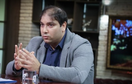 Мъжът, направил най-обсъждания чадър у нас: Той може да спасява и човешки живот