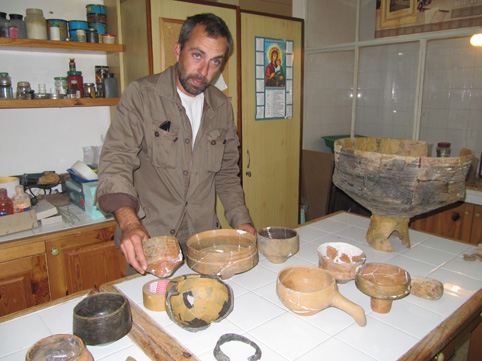 7000-годишни артефакти от наши могили отиват в Сорбоната