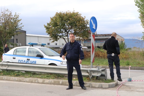 Реститут затвори „Кукленско шосе” в Пловдив, имал нотариален акт за част от пътя